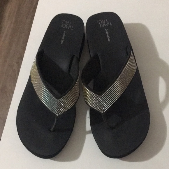 Time and true sandals - Picture 1 of 2